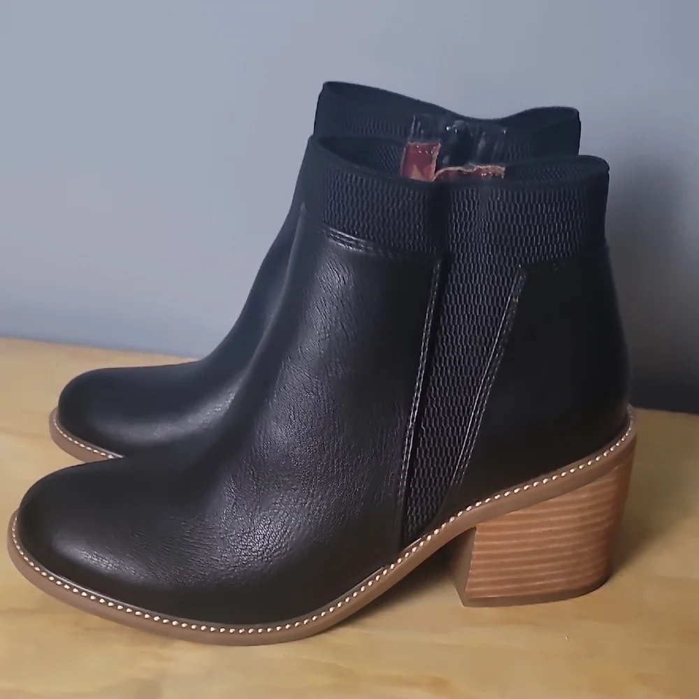 Korks By KORKS Ease Black Ankle Boots Chunky Stacked Heel - Picture 1 of 9